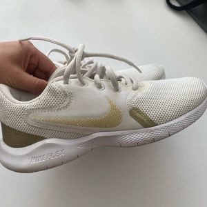 Nike flex running shoe